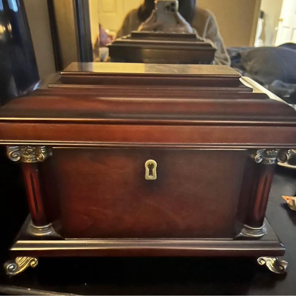 Bombay company vintage jewelry box